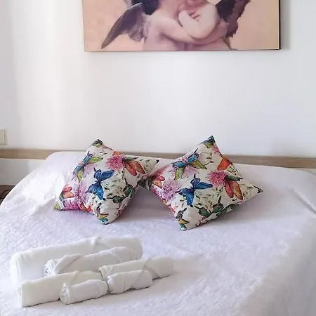 Edificio Naranjos Apartment